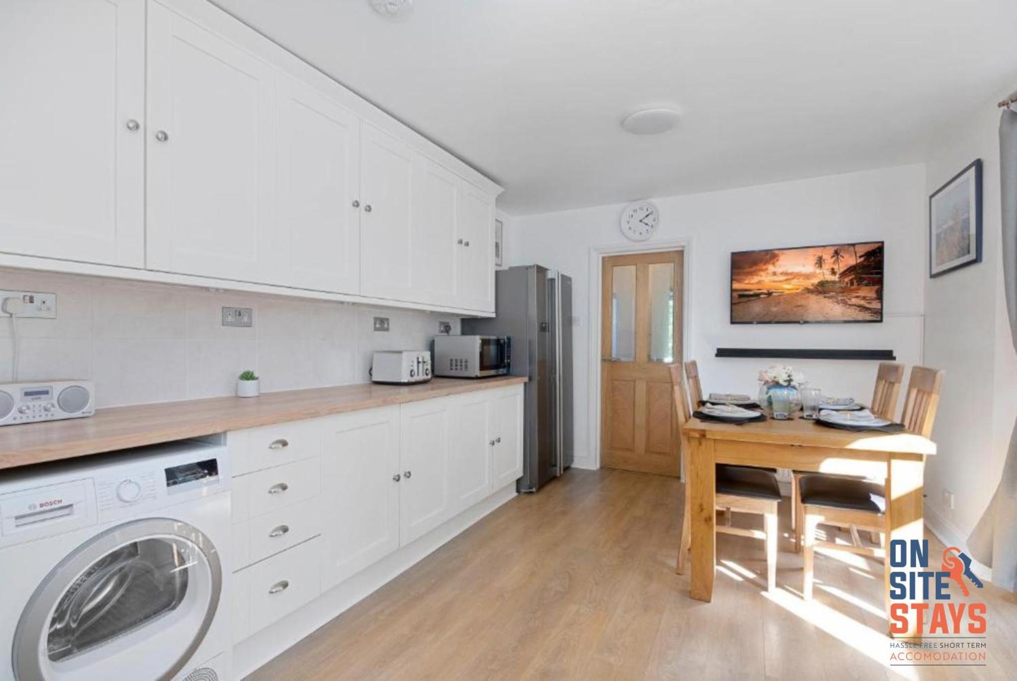 Onsitestays - Tranquil 2 Bedroom With Large Kitchen, Private Garden Near Wimbledon Station Apartament *